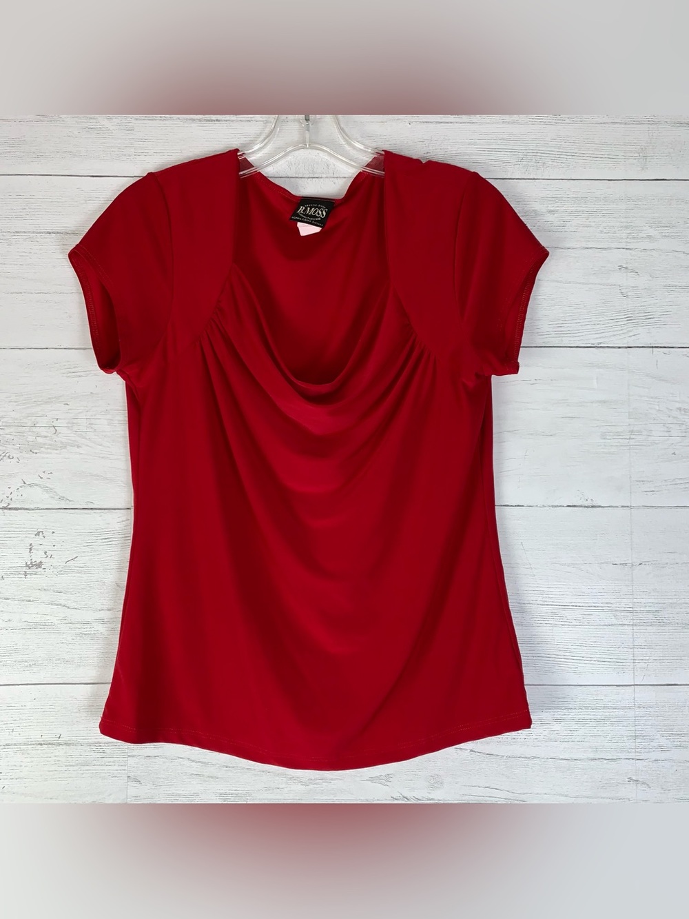 B. Moss red ruched top short sleeve womens size L